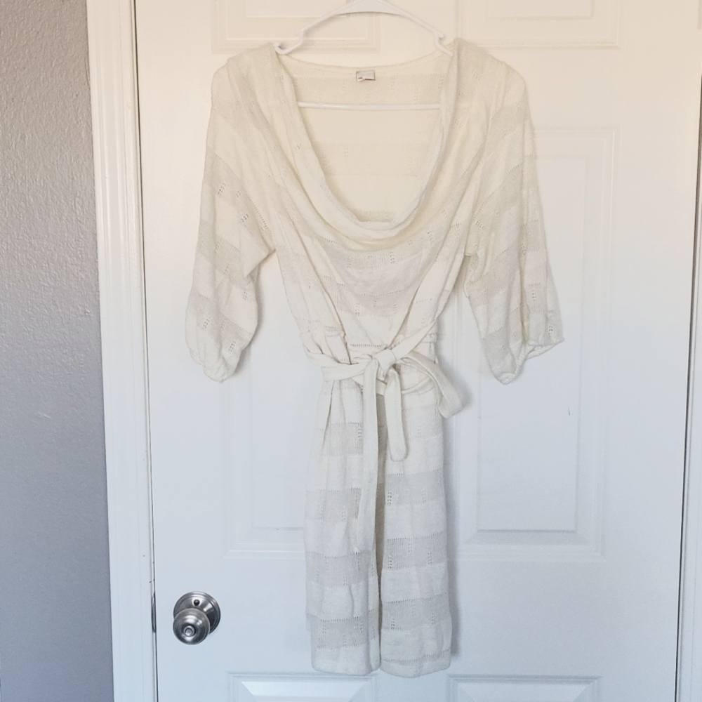 HELLO MISS Off white dress